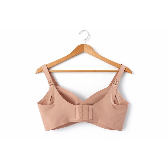 New Momcozy Nursing Bra Size Medium Beige Nude  Seamless Padded Maternity Clips - Picture 2 of 9